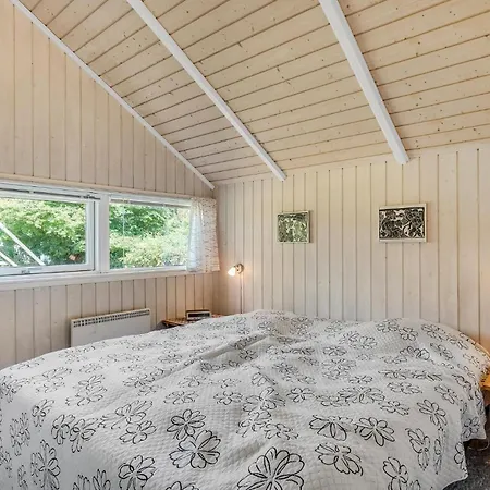 Amazing Home In Tranekaer With Sauna *